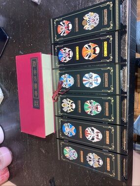 Peking Opera Mahjong Set with Pink Storage Box - Cultural Tile Game